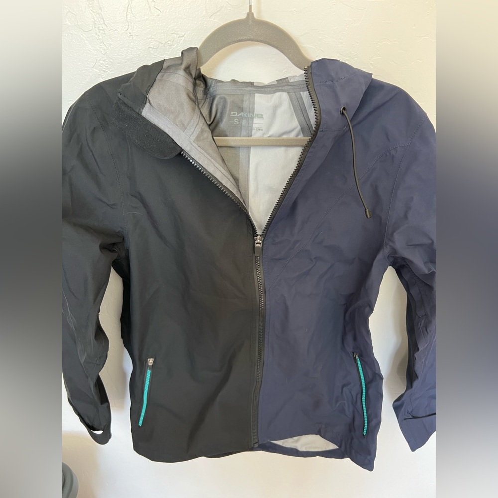 Women’s Dakine Rain Jacket Size S